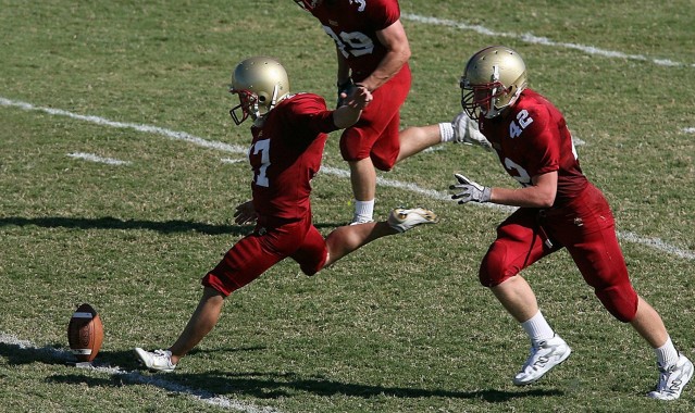 排列五官方-莱昂纳多帽子戏法闪耀中超，射手榜登顶之际个人进球数追平泰山全队